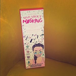 Mary Kay Mad about Masking pod gift set